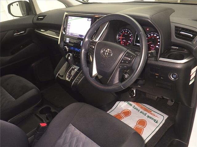 Toyota VELLFIRE 2018 7588469-3