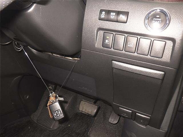 Toyota VELLFIRE 2013 7588470-8