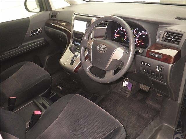 Toyota VELLFIRE 2014 7588586-3
