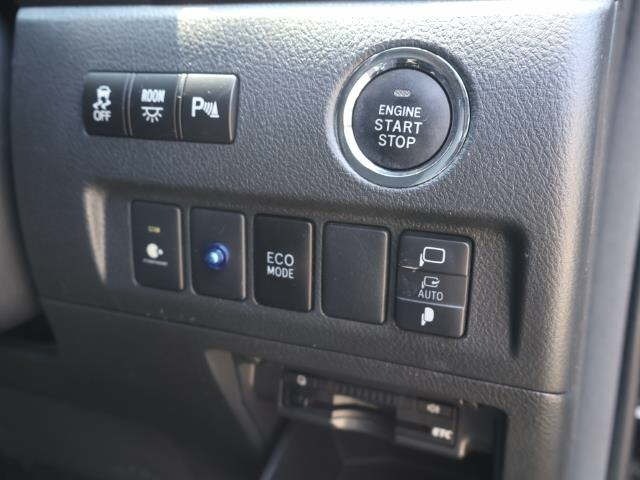 Toyota VELLFIRE 2013 7588636-8