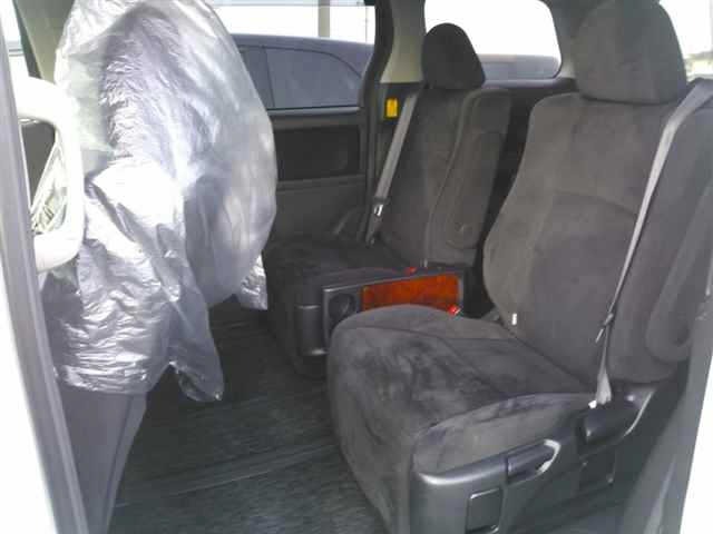 Toyota VELLFIRE 2011 7588702-9
