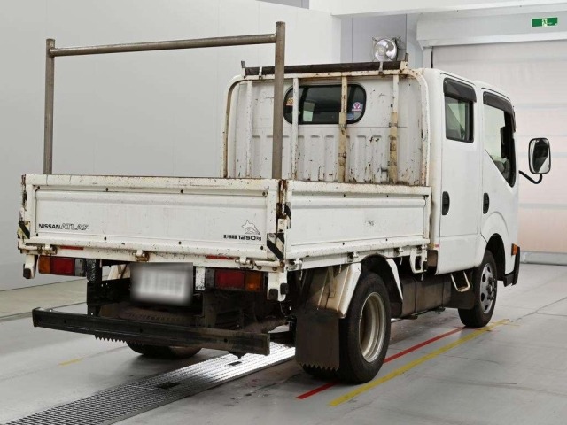 Nissan ATLAS 2015 7622331-1