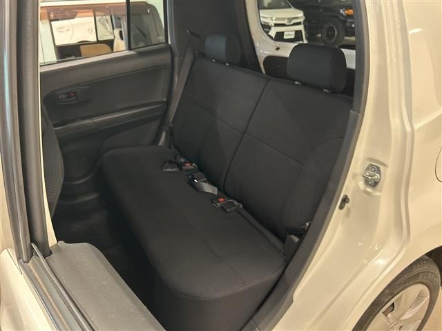 Toyota BB 2010 7599037-19