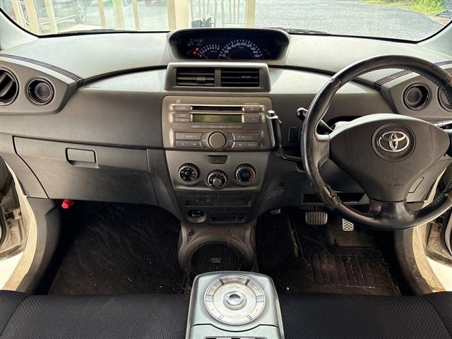 Toyota BB 2007 7599038-15