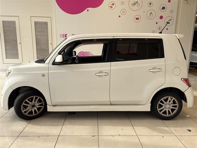 Toyota BB 2007 7599038-2
