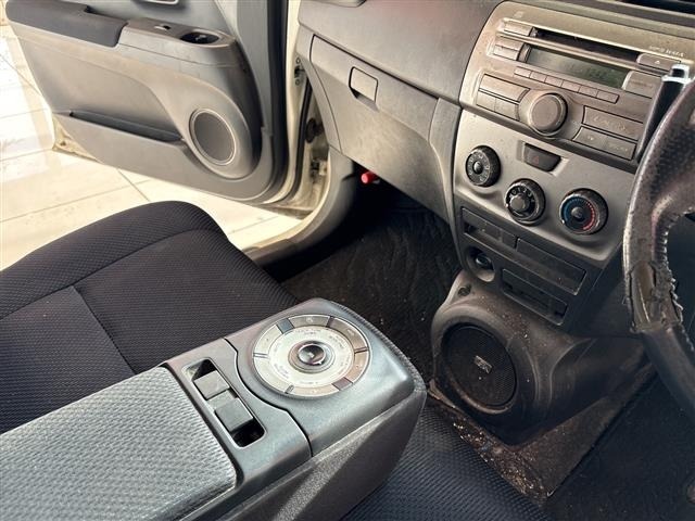 Toyota BB 2007 7599038-21