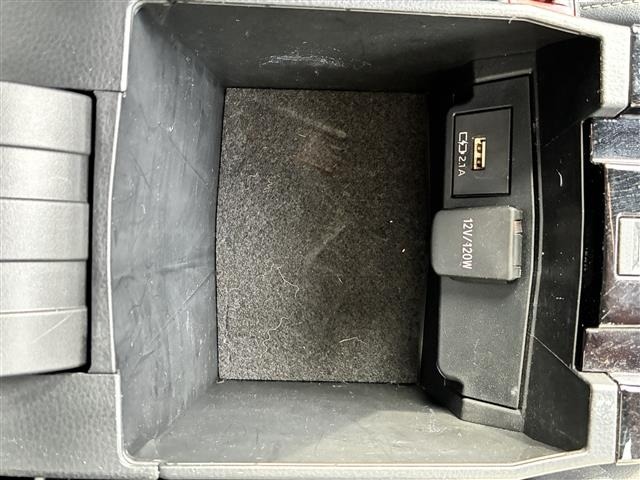 Toyota COROLLA TOURING 2019 7604078-4