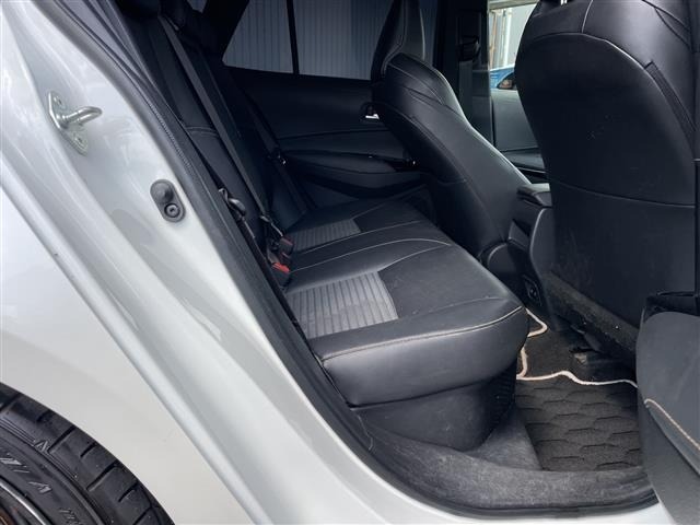 Toyota COROLLA TOURING 2019 7604128-8