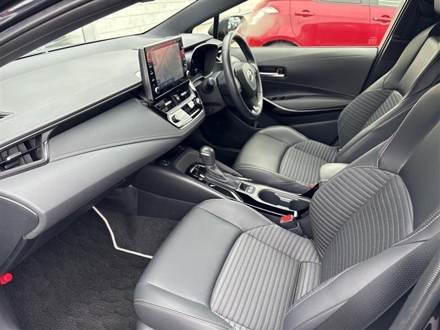 Toyota COROLLA TOURING 2019 7604138-7