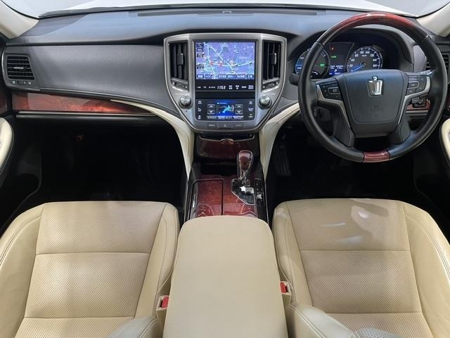 Toyota CROWN MAJESTA 2015 7622526-15