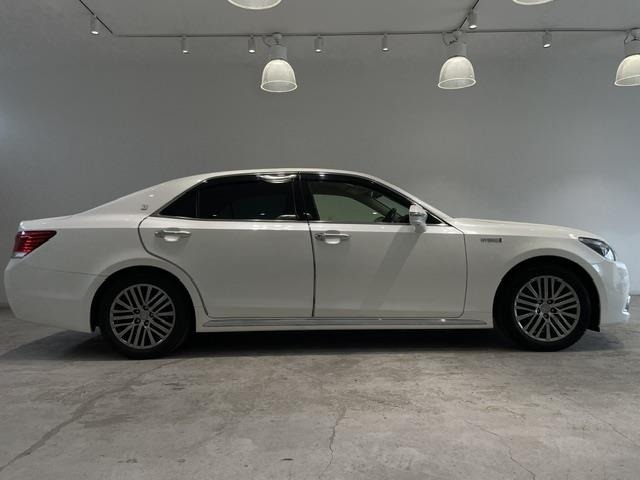 Toyota CROWN MAJESTA 2015 7622526-2