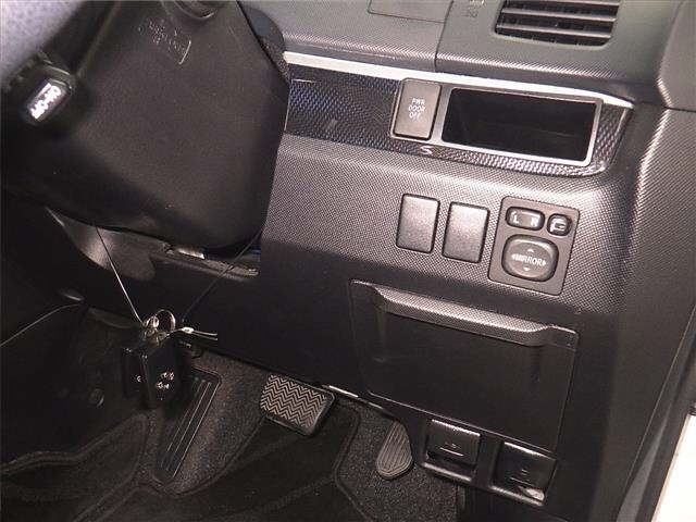 Toyota ESTIMA 2013 7601874-9
