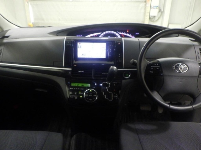Toyota ESTIMA 2013 7601896-3