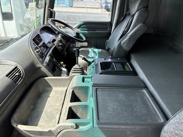 Isuzu GIGA 2003 7613038-5