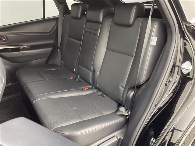 Toyota HARRIER 2017 7622336-24