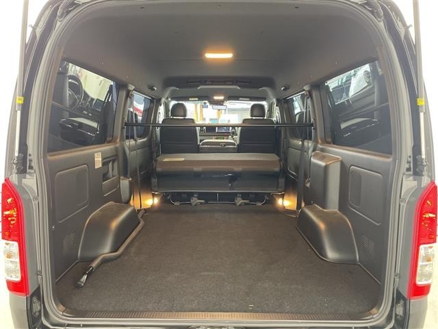 Toyota HIACE VAN 2021 7597120-2