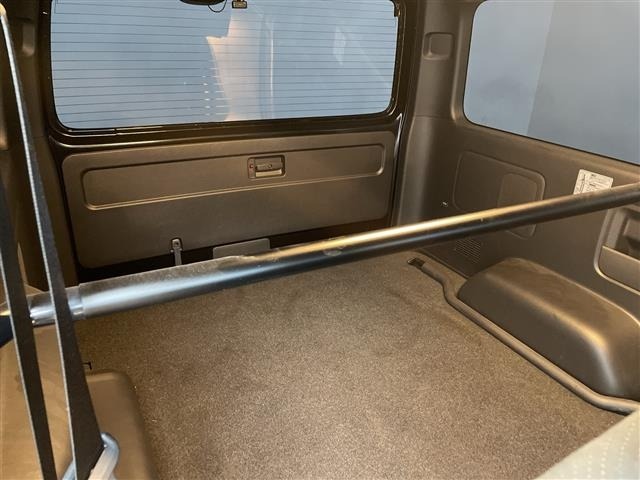 Toyota HIACE VAN 2021 7597120-8