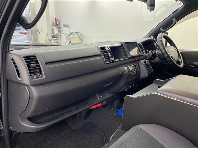 Toyota HIACE VAN 2021 7597120-9