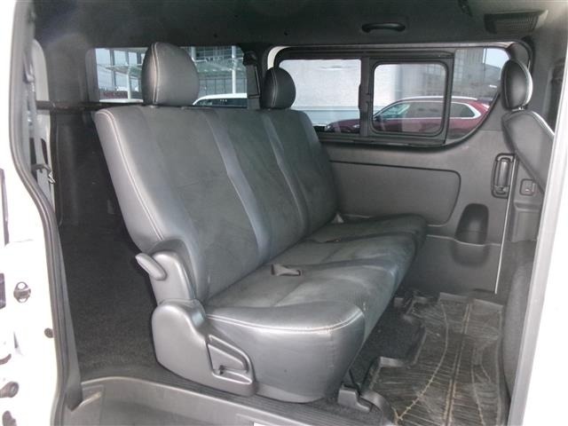 Toyota HIACE VAN 2022 7597121-10