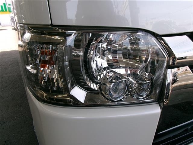 Toyota HIACE VAN 2022 7597121-4
