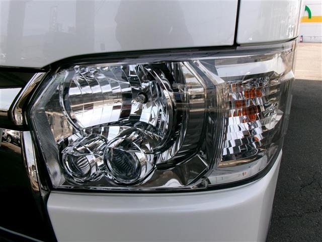 Toyota HIACE VAN 2022 7597121-6