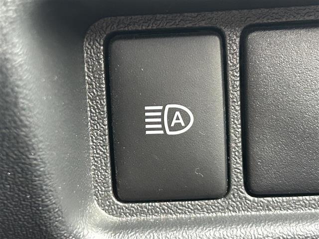 Toyota HIACE VAN 2023 7597124-1