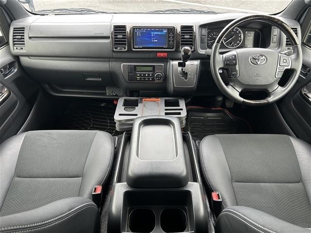 Toyota HIACE VAN 2023 7597124-14
