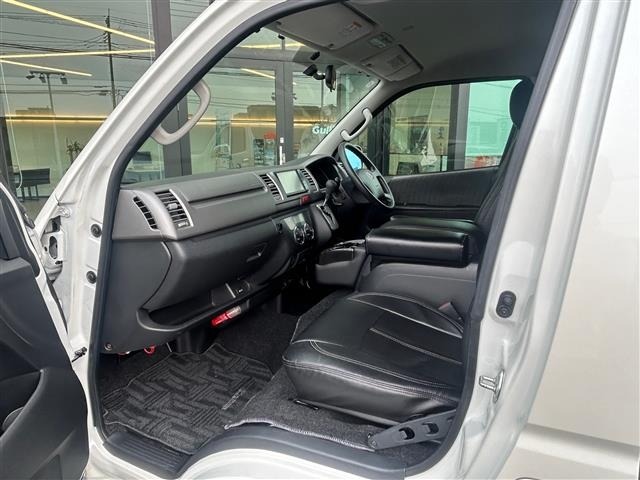 Toyota HIACE VAN 2010 7597125-9