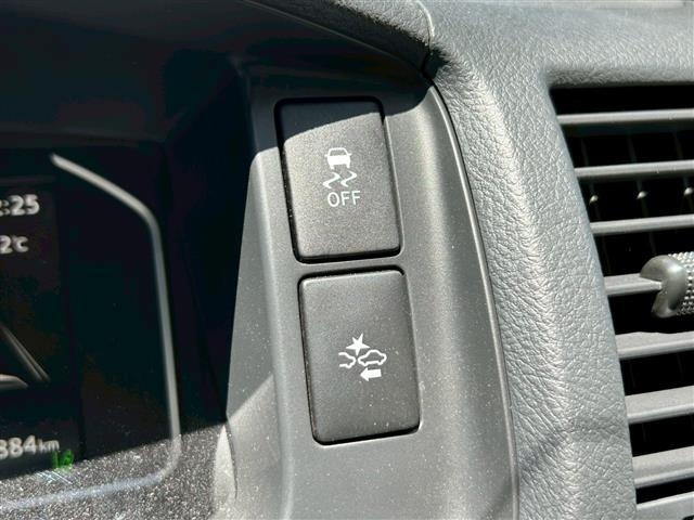 Toyota HIACE VAN 2024 7597136-9