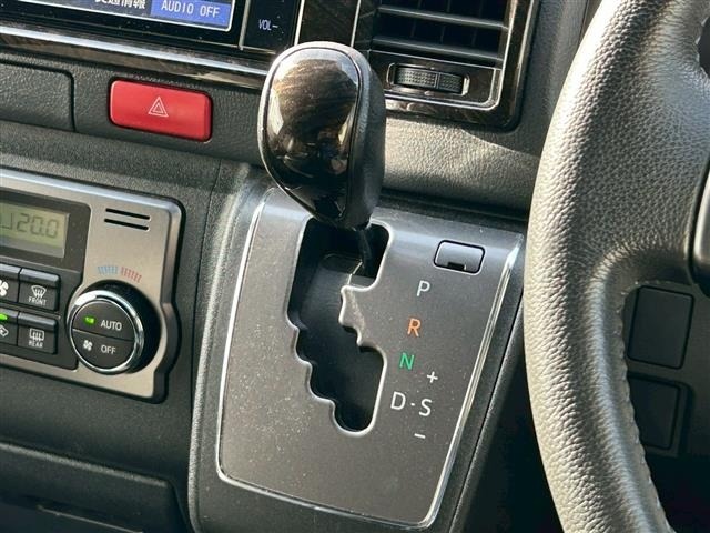 Toyota HIACE VAN 2021 7597137-19