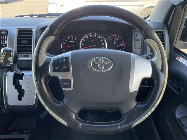 Toyota HIACE VAN 2015 7597148-12