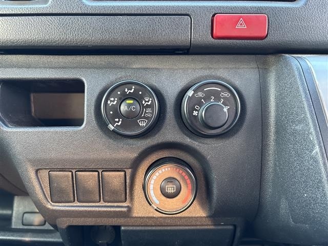 Toyota HIACE VAN 2019 7597165-1