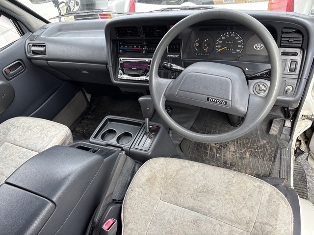 Toyota HIACE VAN 1994 7597887-4