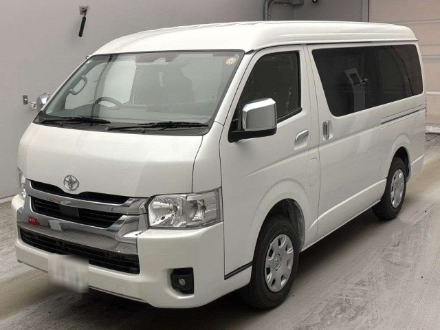 Toyota HIACE VAN 2026 7597910-0