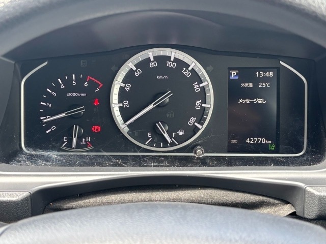 Toyota HIACE VAN 2023 7598005-7