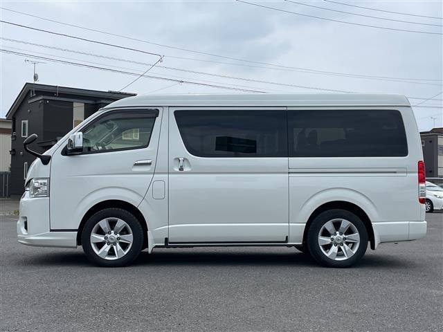 Toyota HIACE WAGON 2024 7603368-18