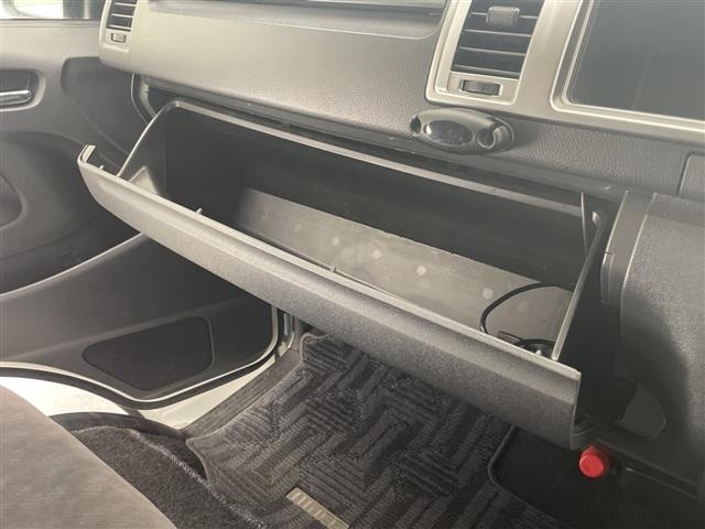 Toyota HIACE WAGON 2022 7603372-10