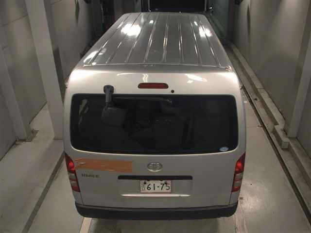 Toyota HIACE WAGON 2018 7603506-7