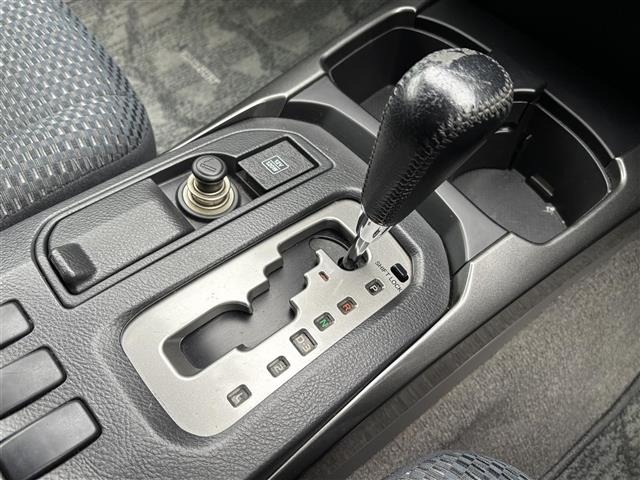 Toyota HILUX SURF 2007 7595700-2