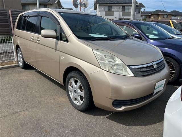 Toyota ISIS 2005 7615319-0