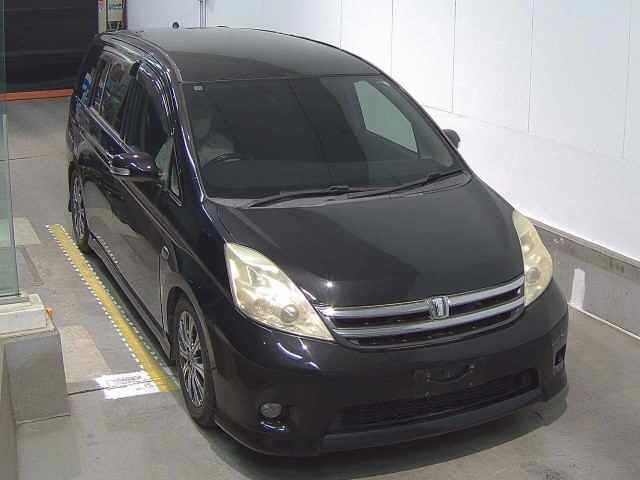 Toyota ISIS 2008 7615385-0