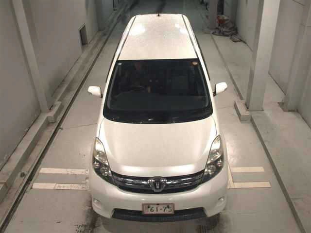 Toyota ISIS 2012 7615393-6