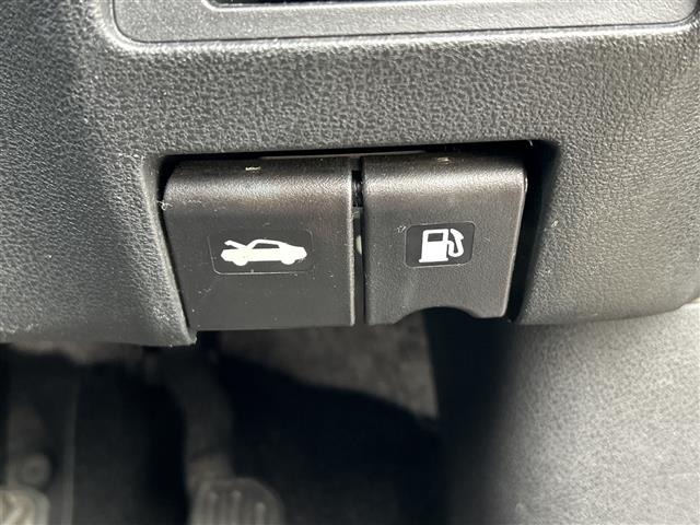 Nissan JUKE 2013 7595475-10