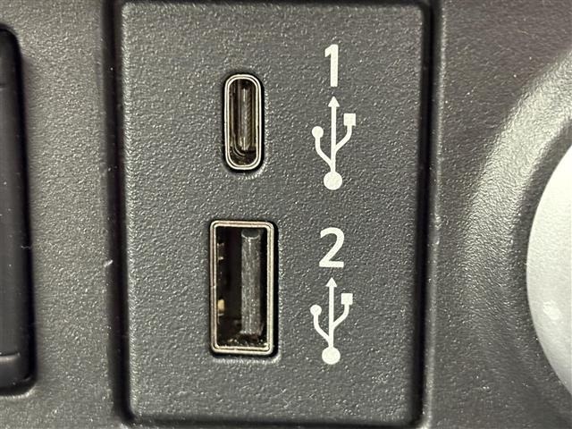 Nissan LEAF 2021 7601221-12