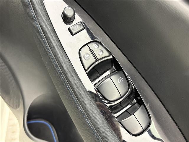 Nissan LEAF 2021 7601221-2