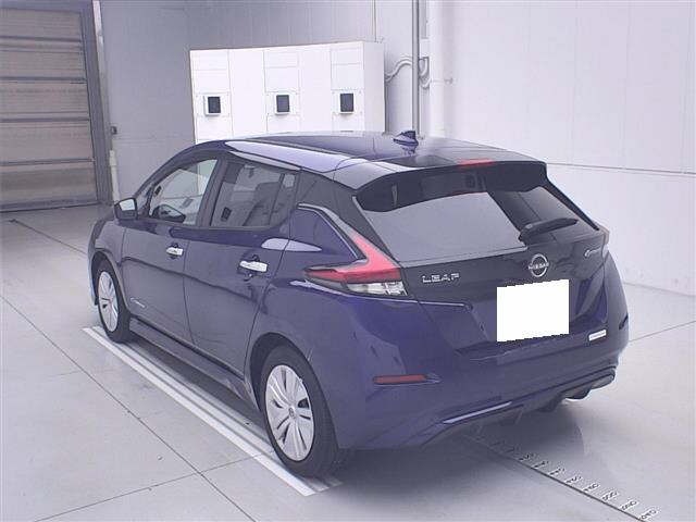 Nissan LEAF 2022 7601369-1