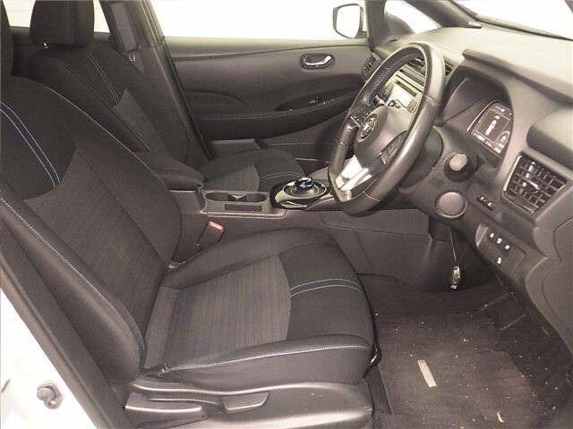 Nissan LEAF 2018 7601370-5