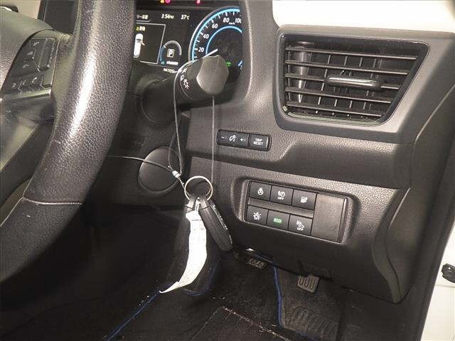 Nissan LEAF 2019 7601386-8