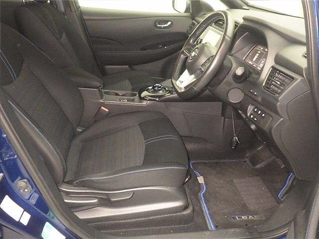 Nissan LEAF 2020 7601389-5