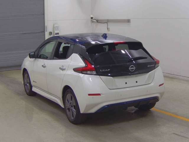 Nissan LEAF 2021 7601405-1